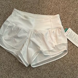 Lululemon mind over miles short